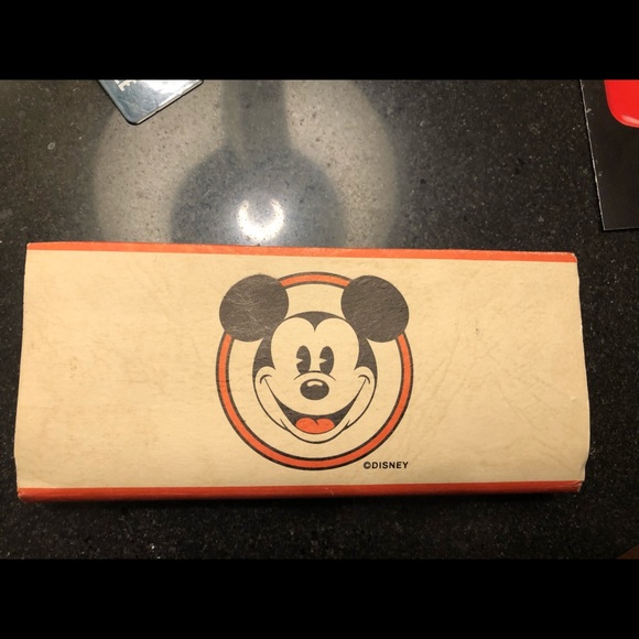 Rare Disney Mickey Mouse Scatter Ball Watch - Picture 7 of 7